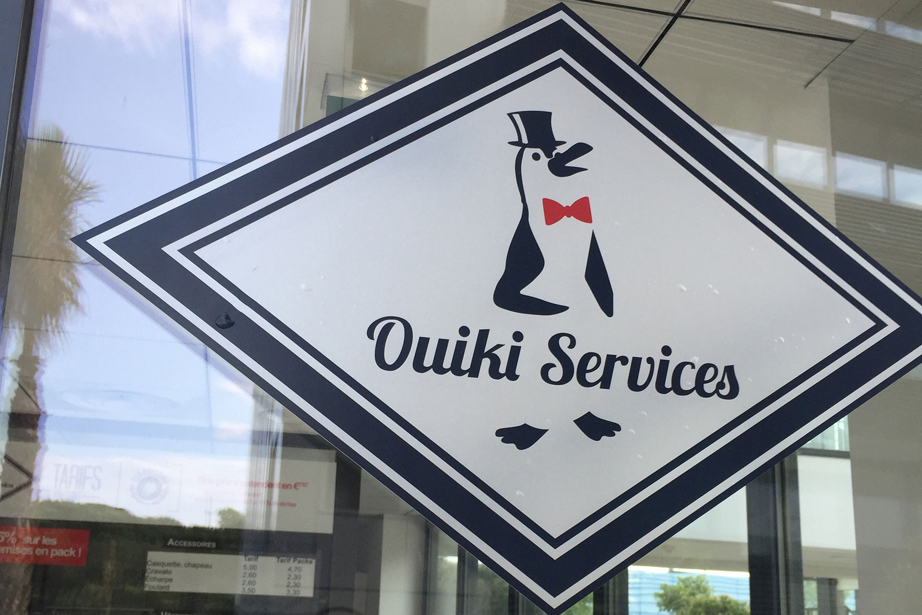 Imprimerie numérique Nîmes décoration vitrine