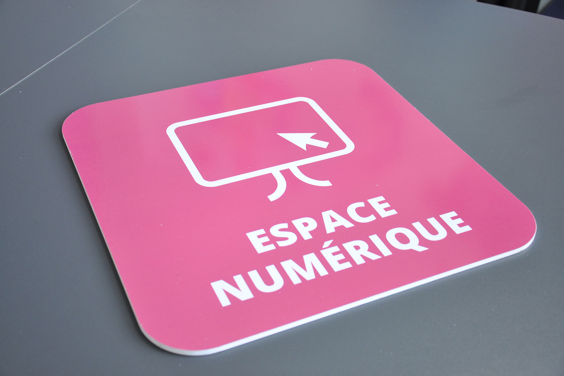 Imprimerie numérique Nîmes panneau PVC